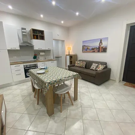 Apartment La Dimora Di Ted Syracuse